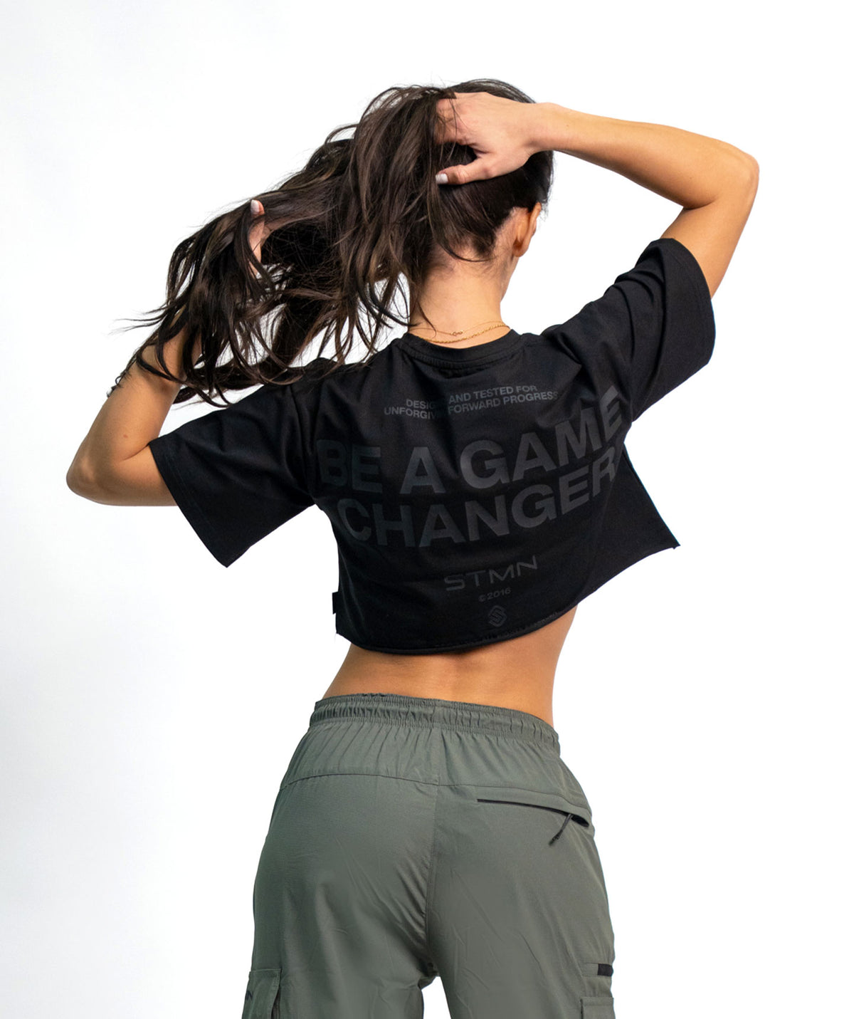 "BE A GAME CHANGER" Cropped Tee SOLID Black Woman - STMN Fitness
