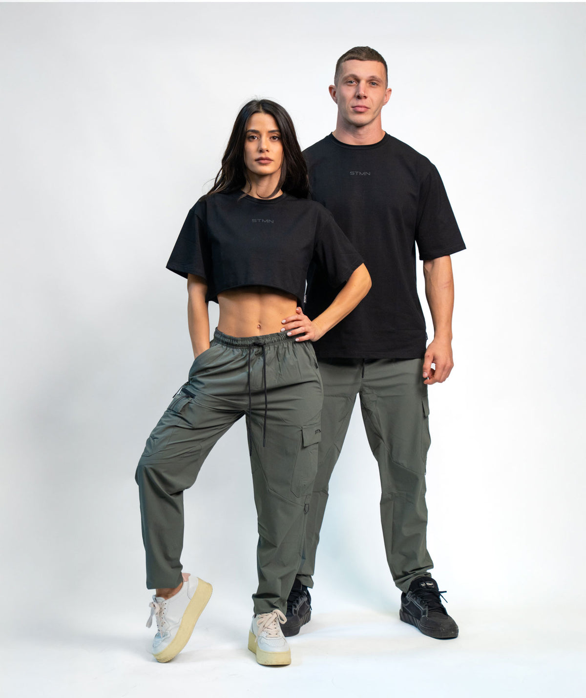 "BE A GAME CHANGER" Cropped Tee SOLID Black Woman - STMN Fitness